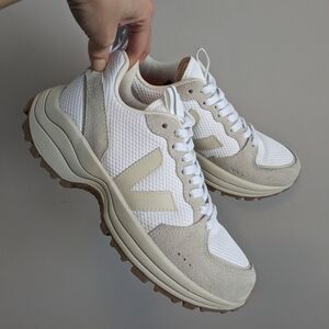 Veja Venturi Size 37 Alveomesh White/Pierre/Natural